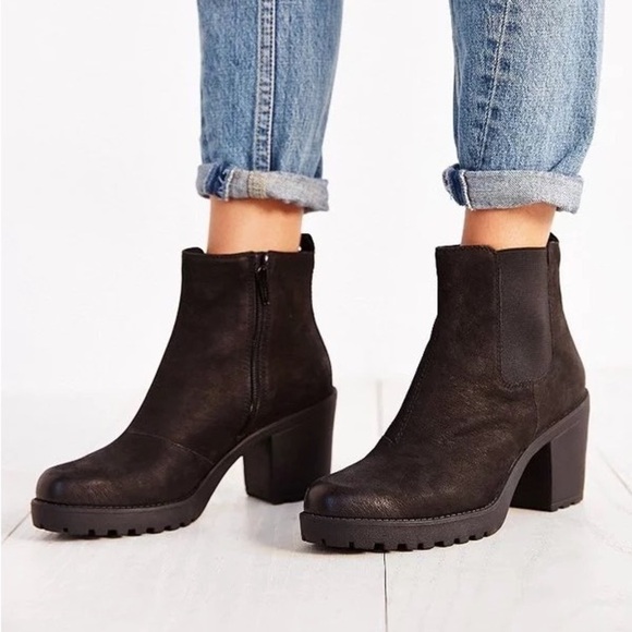 Vagabond Chelsea Grace Brushed Suede Chunky Heel Black Booties - Picture 1 of 5